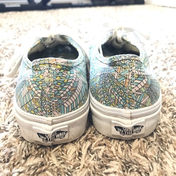 Colorful Vans - Picture 6 of 7